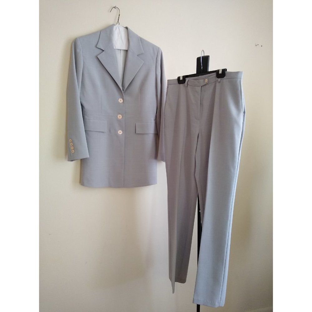Women's grey pant suit: classic long Jacket and pants, size M (euro 42-France)